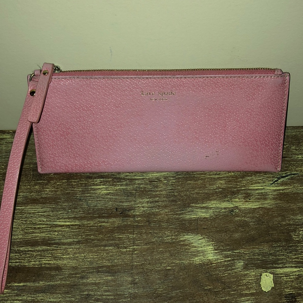 Kate Spade wristlet pink